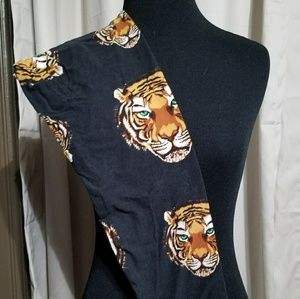 One size LuLaRoe leggings